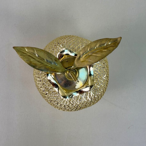 Vintage Gold Mesh Apple Figurine | Brass Look | 3.5" Decorative Accent - Picture 8 of 10
